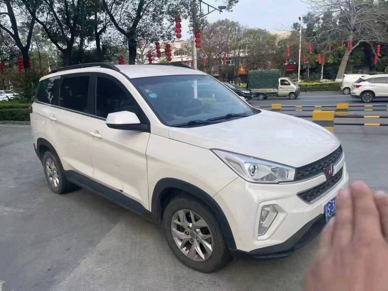 廣州19年五菱汽車宏光S32