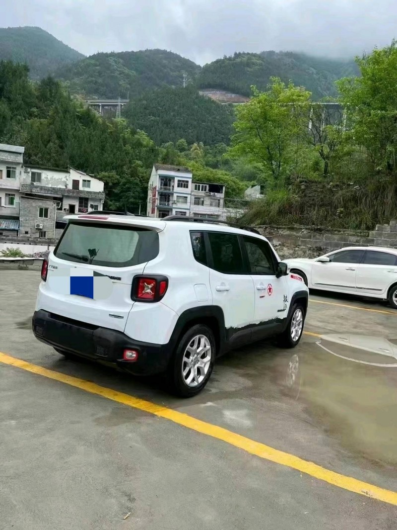 重慶17年Jeep自由俠6