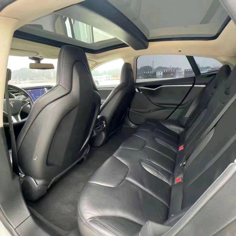 北京17年特斯拉MODEL S5