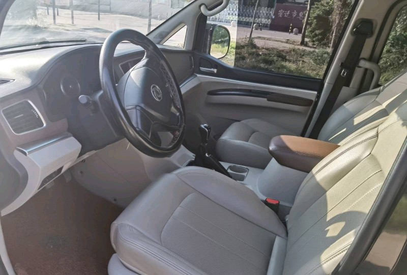 徐州18年东风菱智4