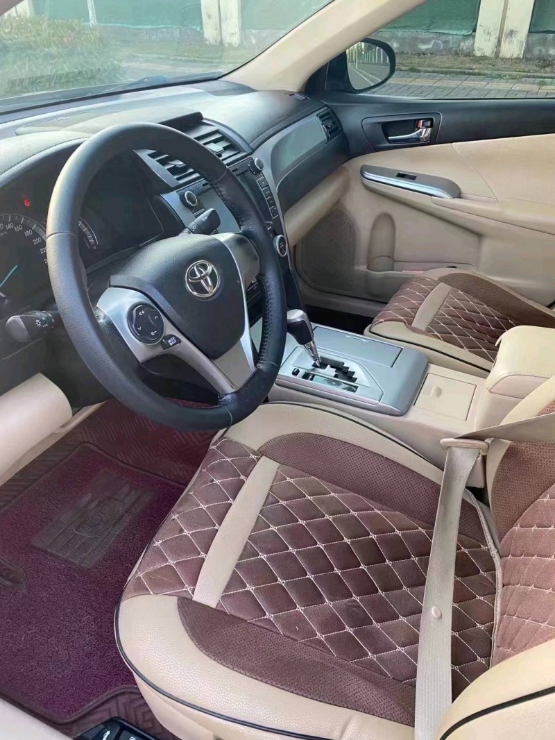 北京13年丰田凯美瑞5