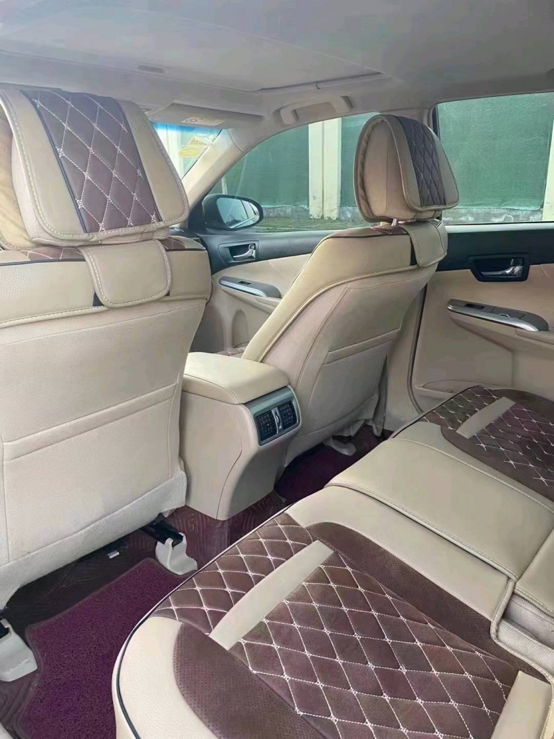 北京13年丰田凯美瑞6