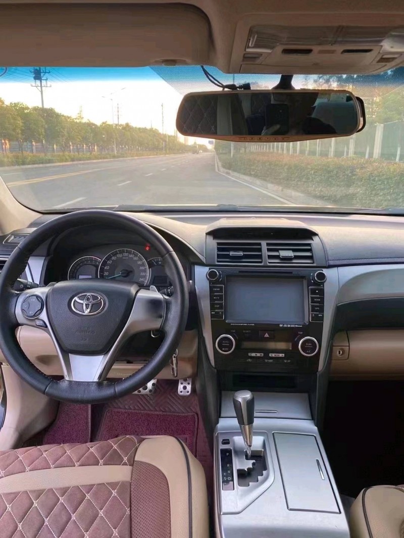 北京13年丰田凯美瑞7