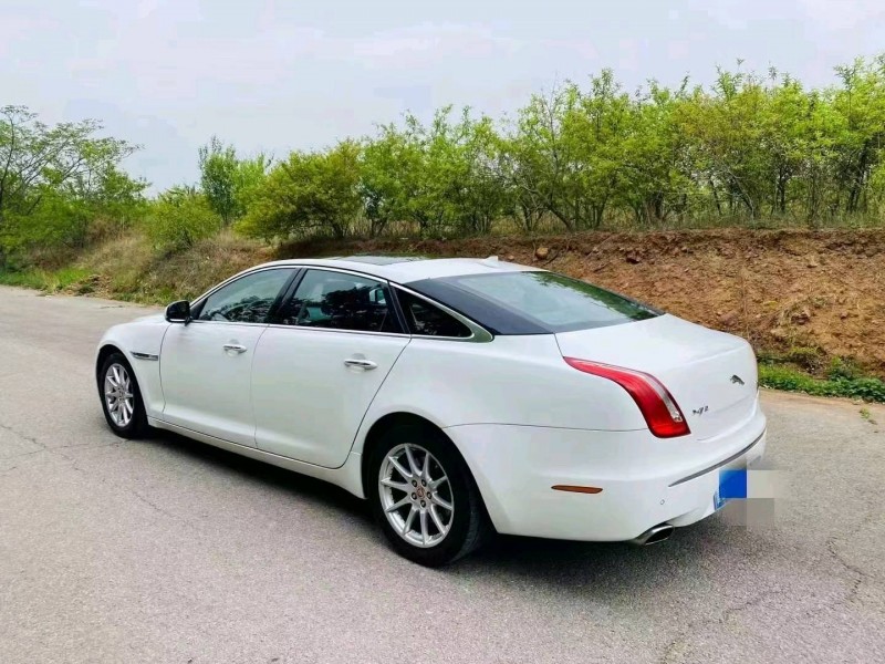 煙臺15年捷豹XJL5