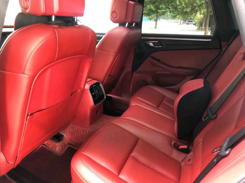 廊坊18年保時捷Macan9
