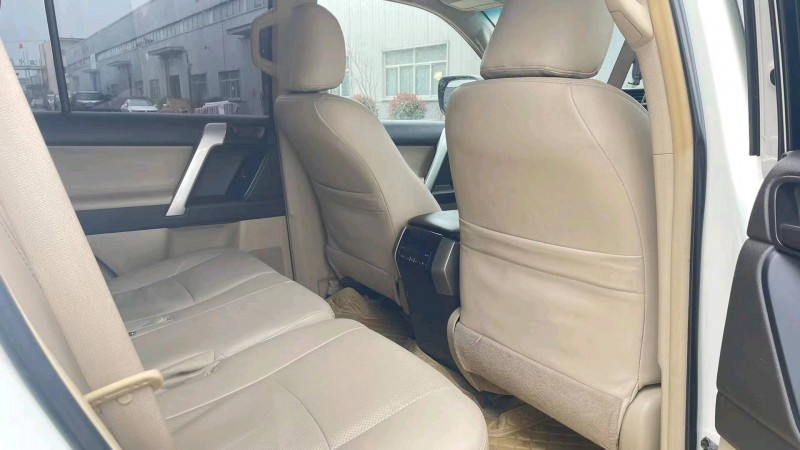 徐州13年丰田普拉多5