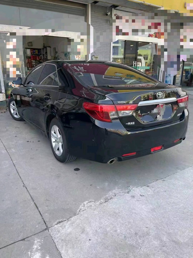 泰州14年丰田锐志6