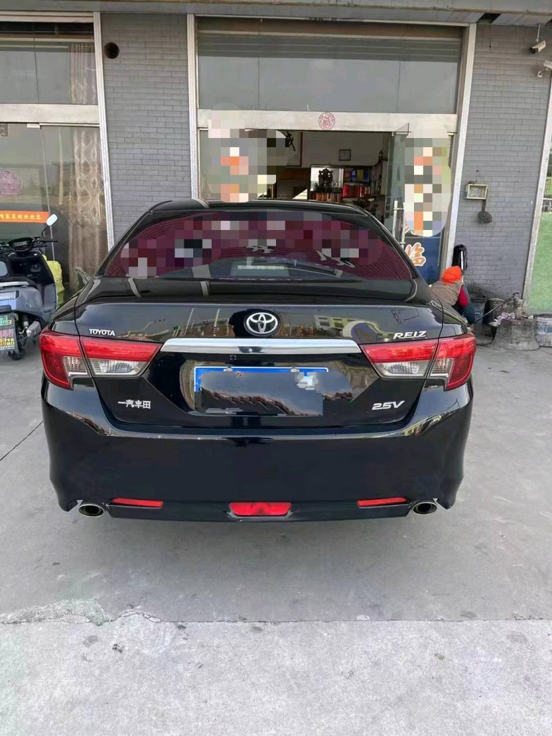 泰州14年丰田锐志8