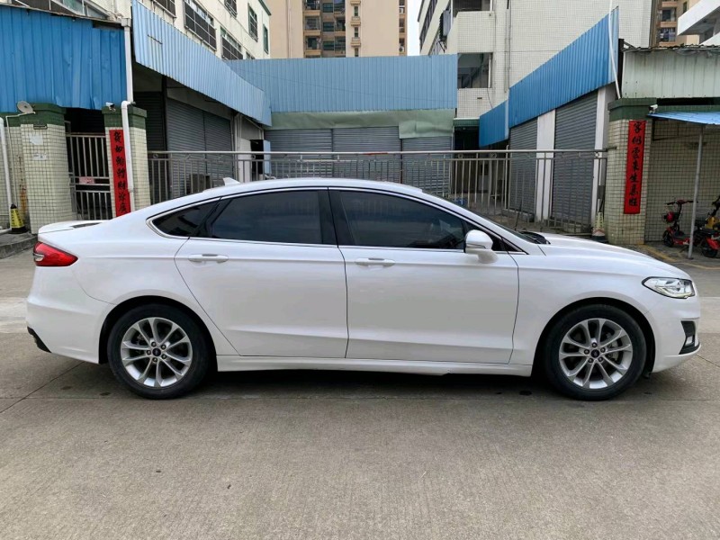 中山18年福特蒙迪欧2