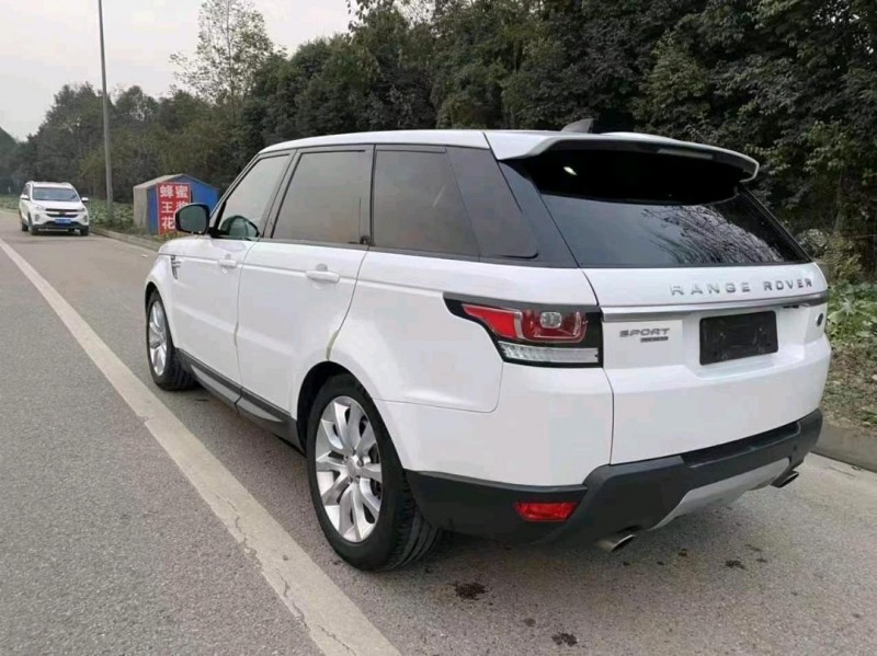 东莞17年路虎揽胜运动5