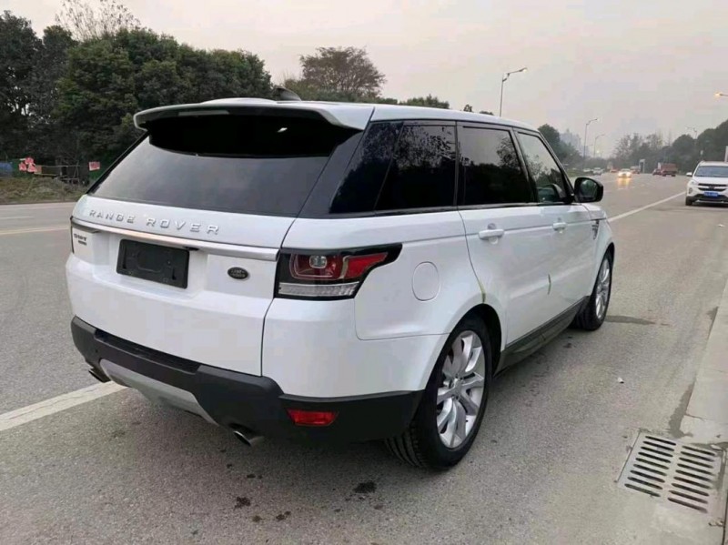 东莞17年路虎揽胜运动6