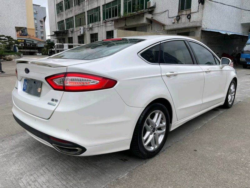 中山16年福特蒙迪欧6