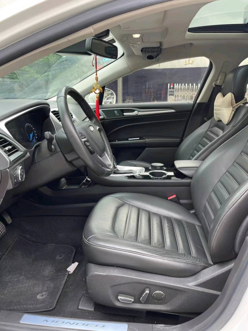 中山16年福特蒙迪欧9