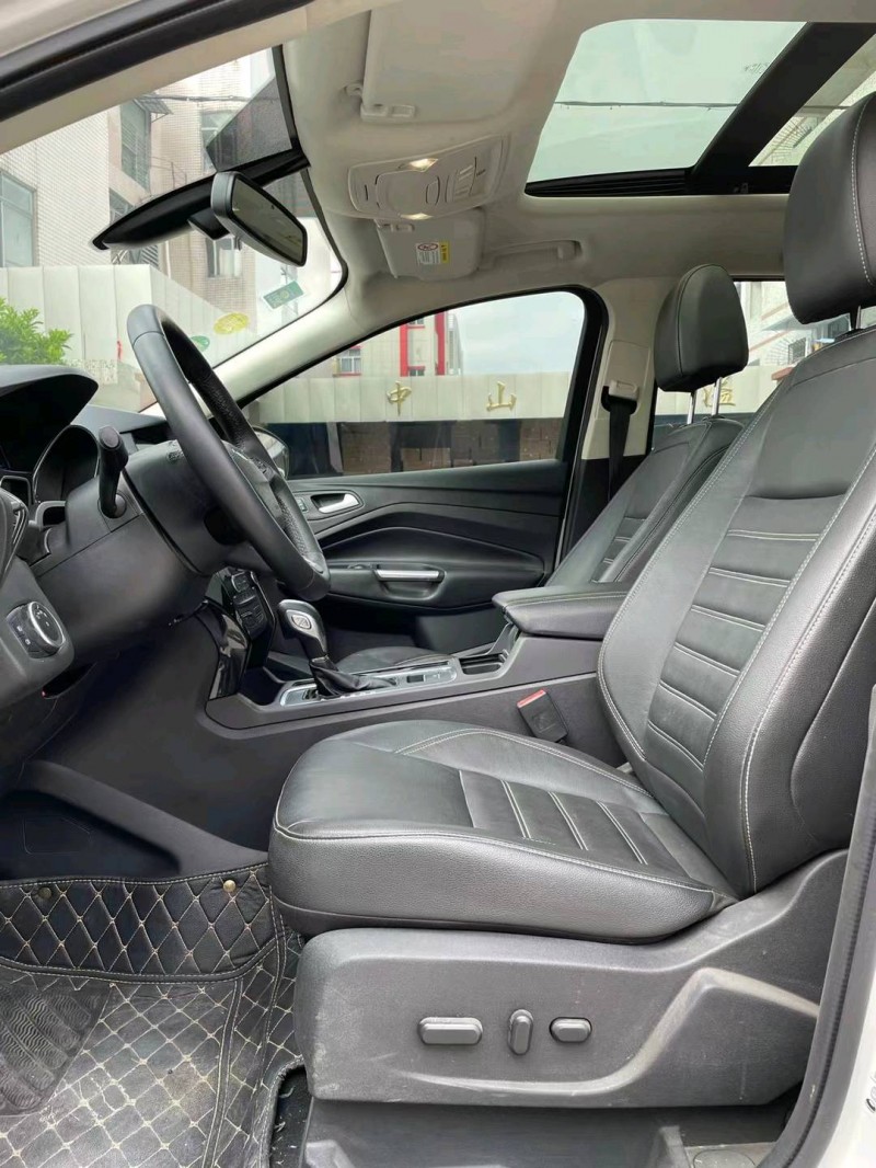 中山19年福特翼虎9