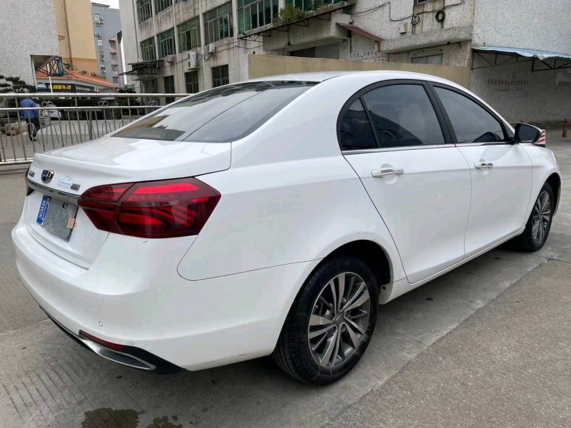 中山18年吉利帝豪6