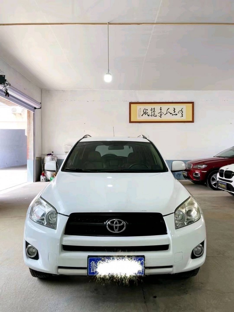 濰坊12年豐田RAV41