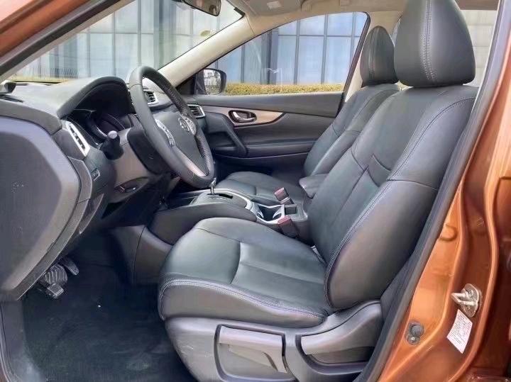 廈門14年日產奇駿5