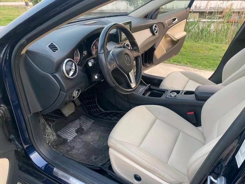 徐州16年奔驰GLA5