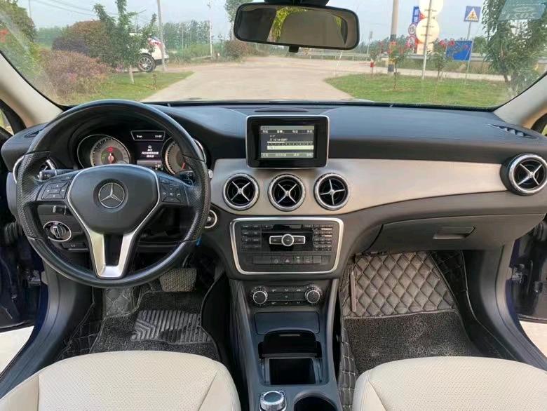 徐州16年奔驰GLA2