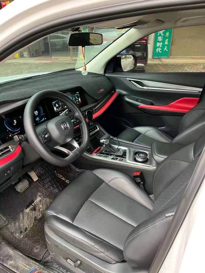 岳陽21年長安汽車CS554