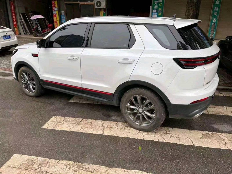 岳陽21年長安汽車CS557