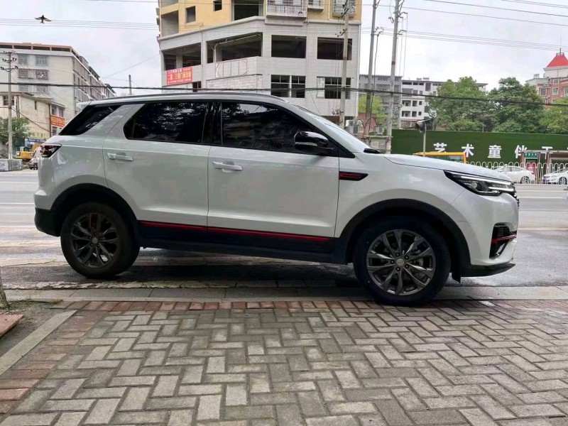 岳陽21年長安汽車CS558