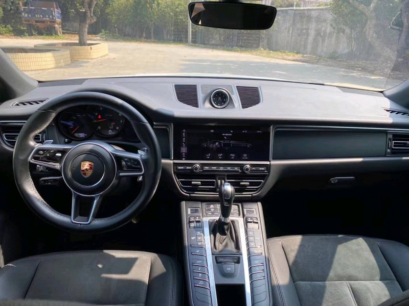 廣州20年保時捷Macan5