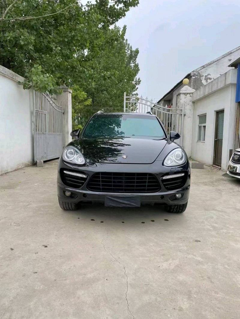 徐州14年保时捷卡宴1