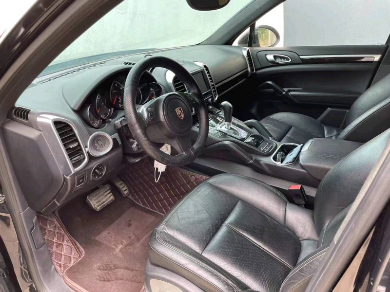 徐州14年保时捷卡宴5