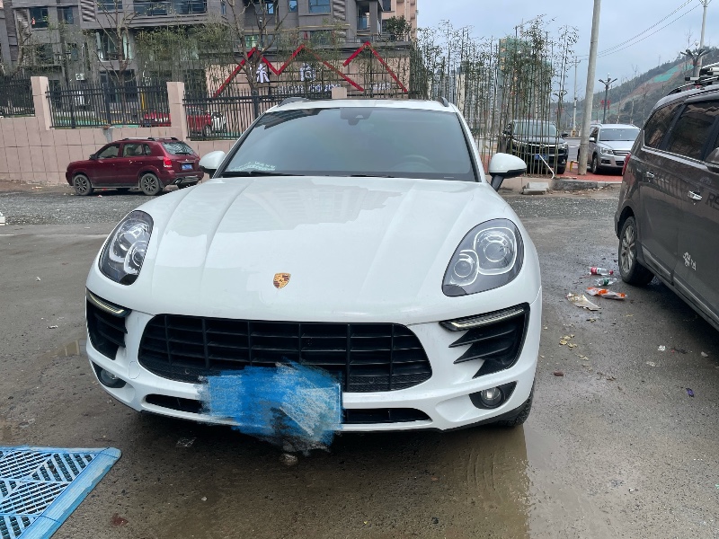 廈門16年保時捷Macan2