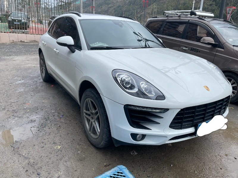 廈門16年保時捷Macan2