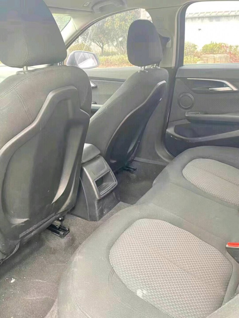 徐州17年宝马1系5