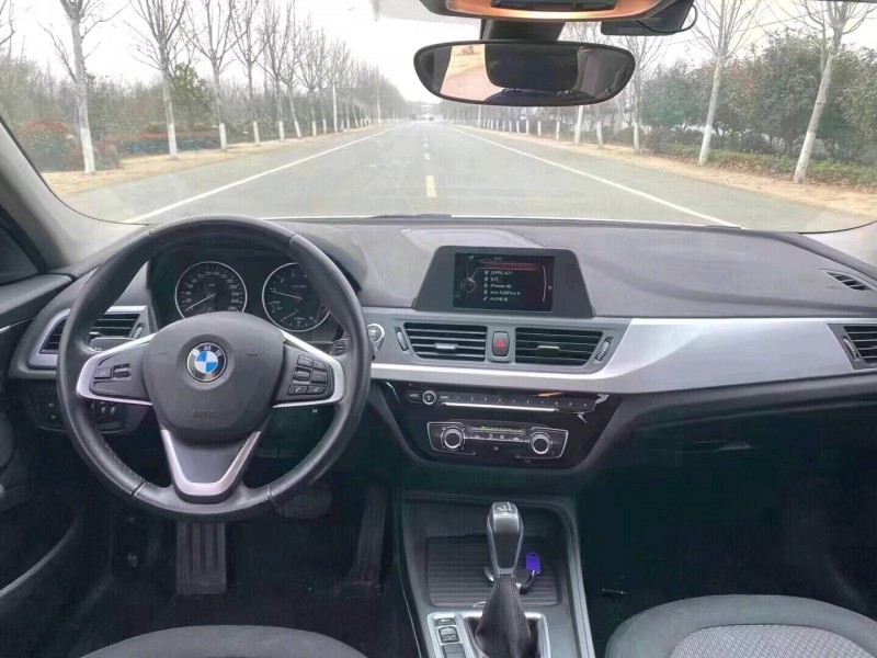 徐州17年宝马1系4