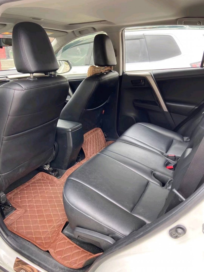 東莞15年豐田RAV4榮放5