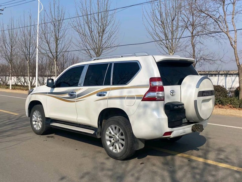 徐州17年丰田普拉多7