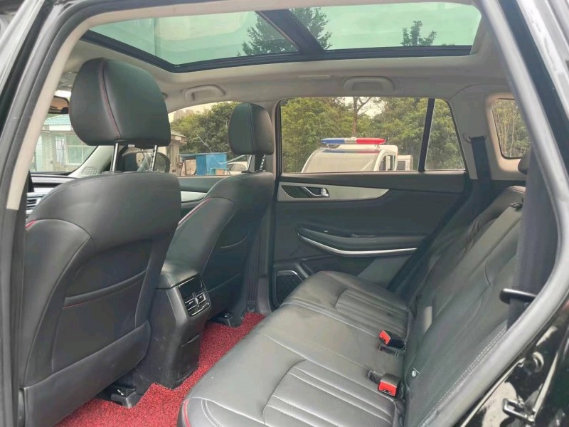 金華18年長安汽車CS759