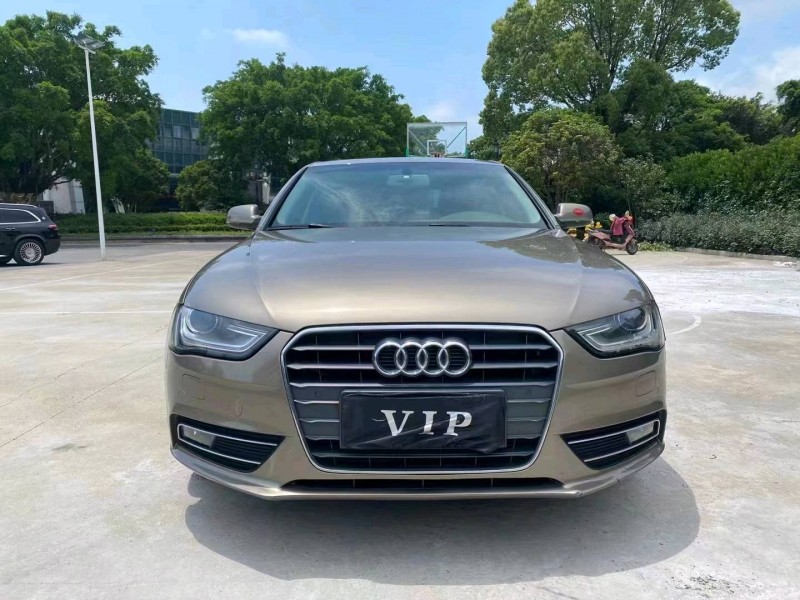 北京13年奥迪A4L8