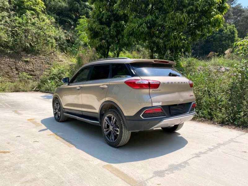 南寧18年獵豹汽車CS92