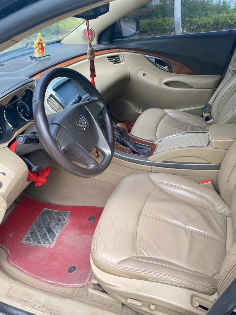 徐州13年别克君越5