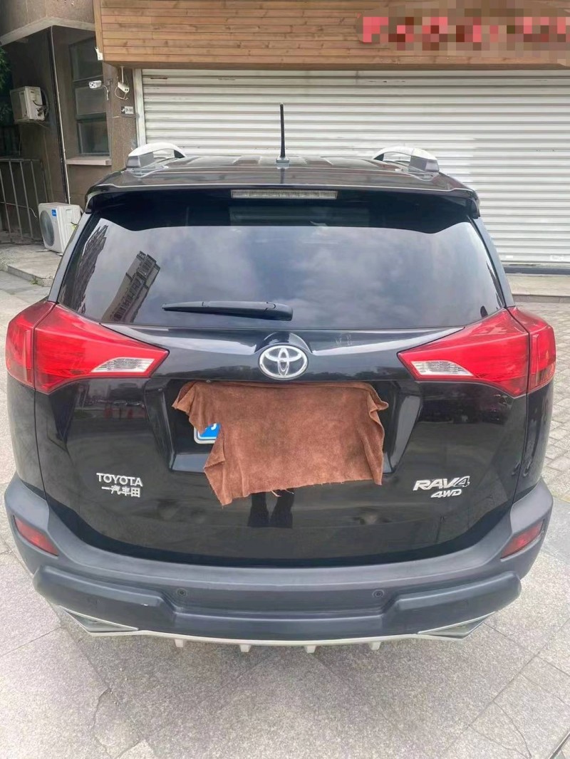 徐州14年丰田RAV47