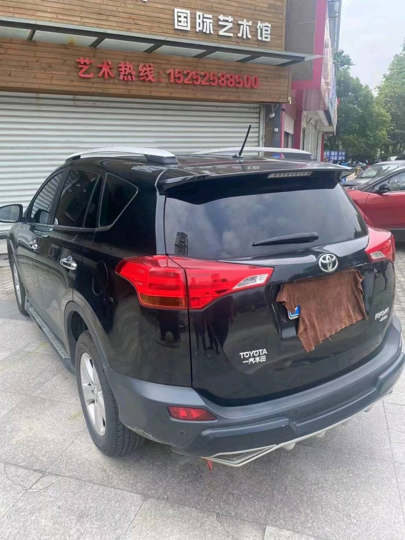 徐州14年丰田RAV45