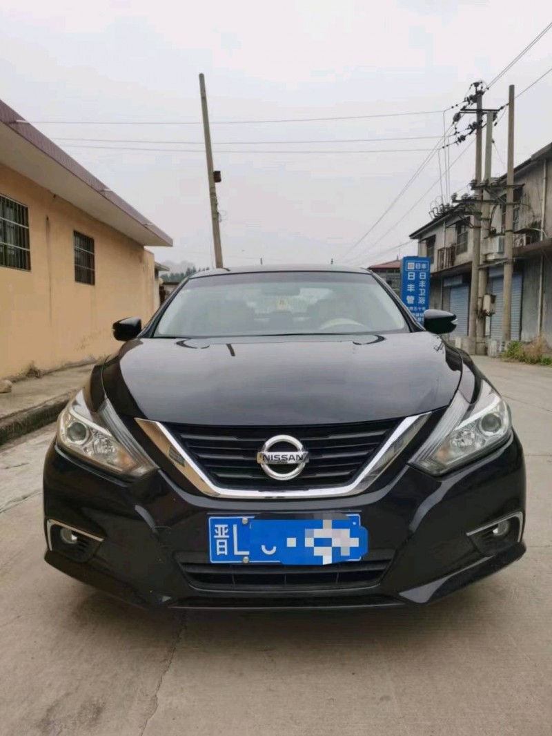 晉中18年日產天籟2