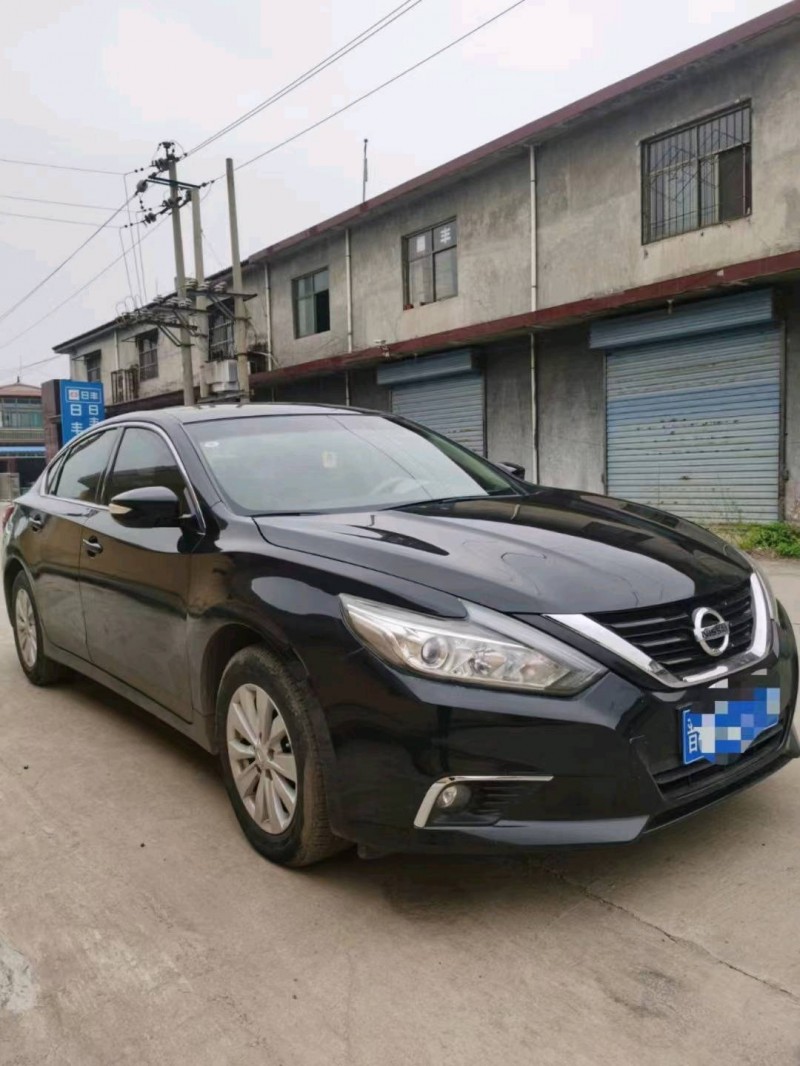 晉中18年日產天籟9