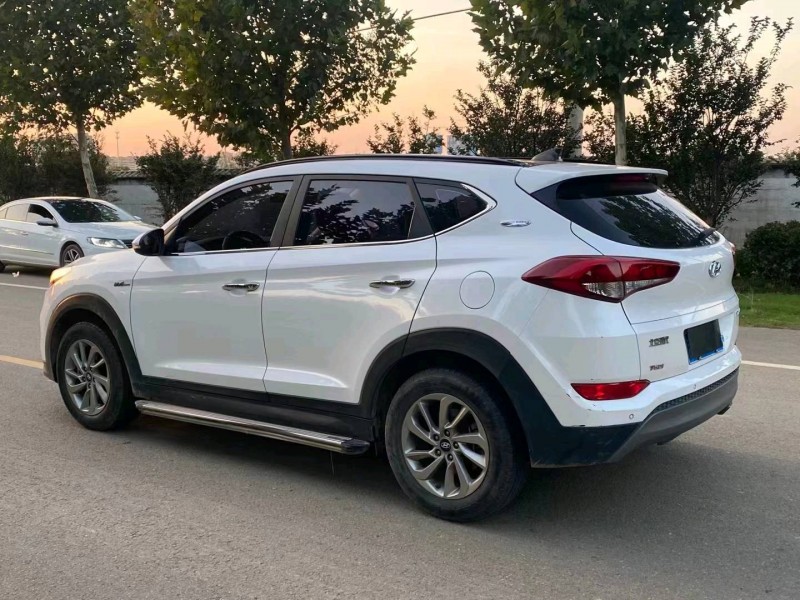 徐州18年现代途胜1