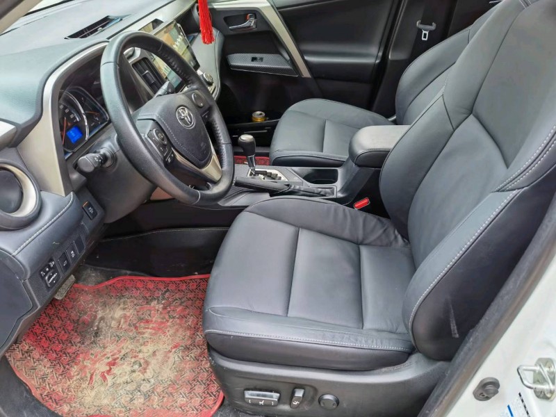 北京16年丰田RAV4荣放4