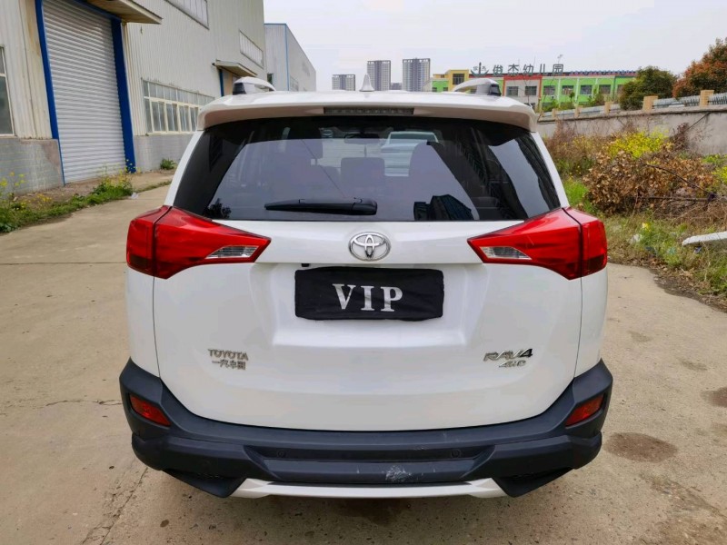 北京16年丰田RAV4荣放8