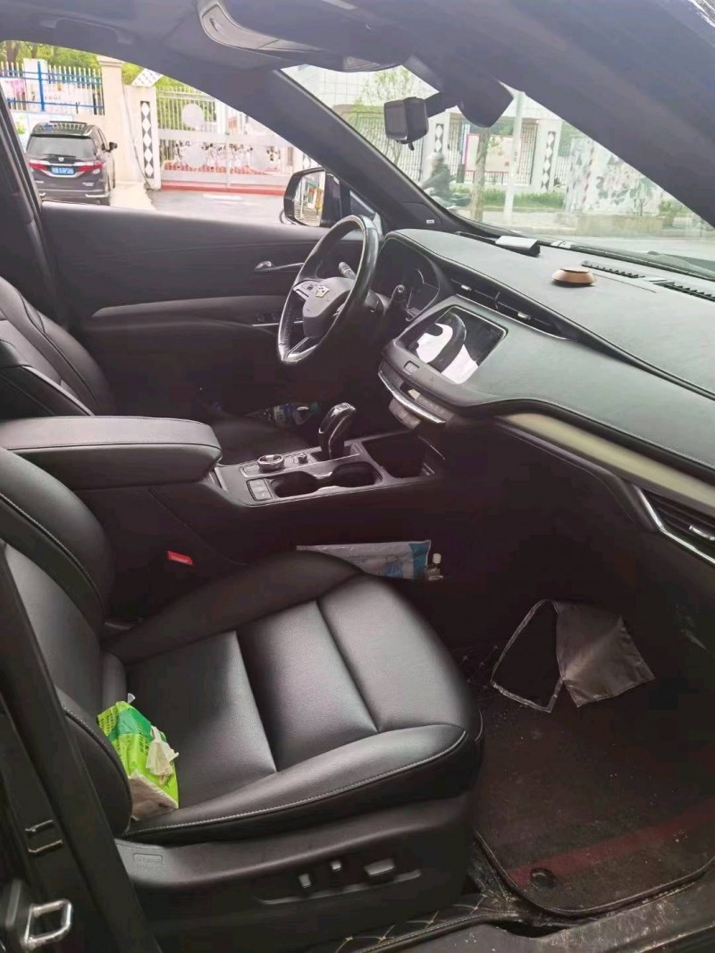 萍鄉19年凱迪拉克XT48
