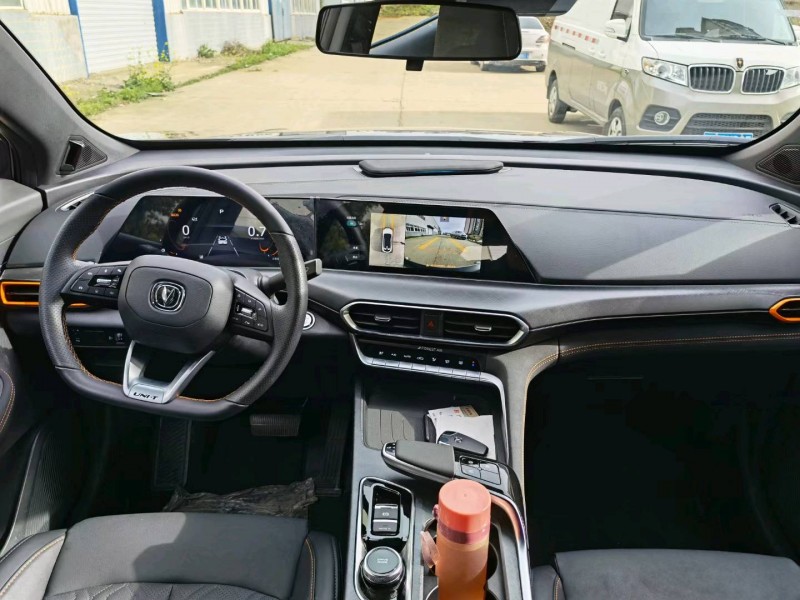 北京21年長安汽車UNI-T4
