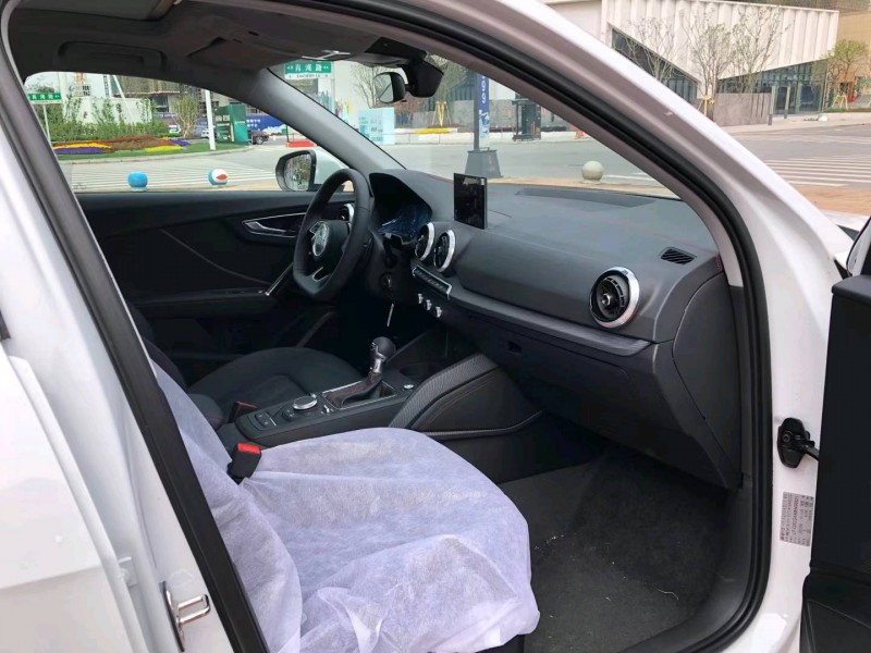 北京22年奥迪Q27