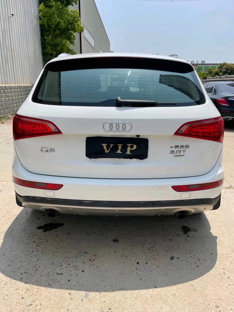 北京11年奥迪Q59